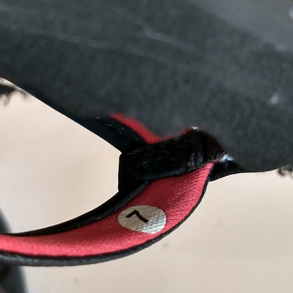 The North Face Women's Sandals.  Size/7 - Picture 10 of 11